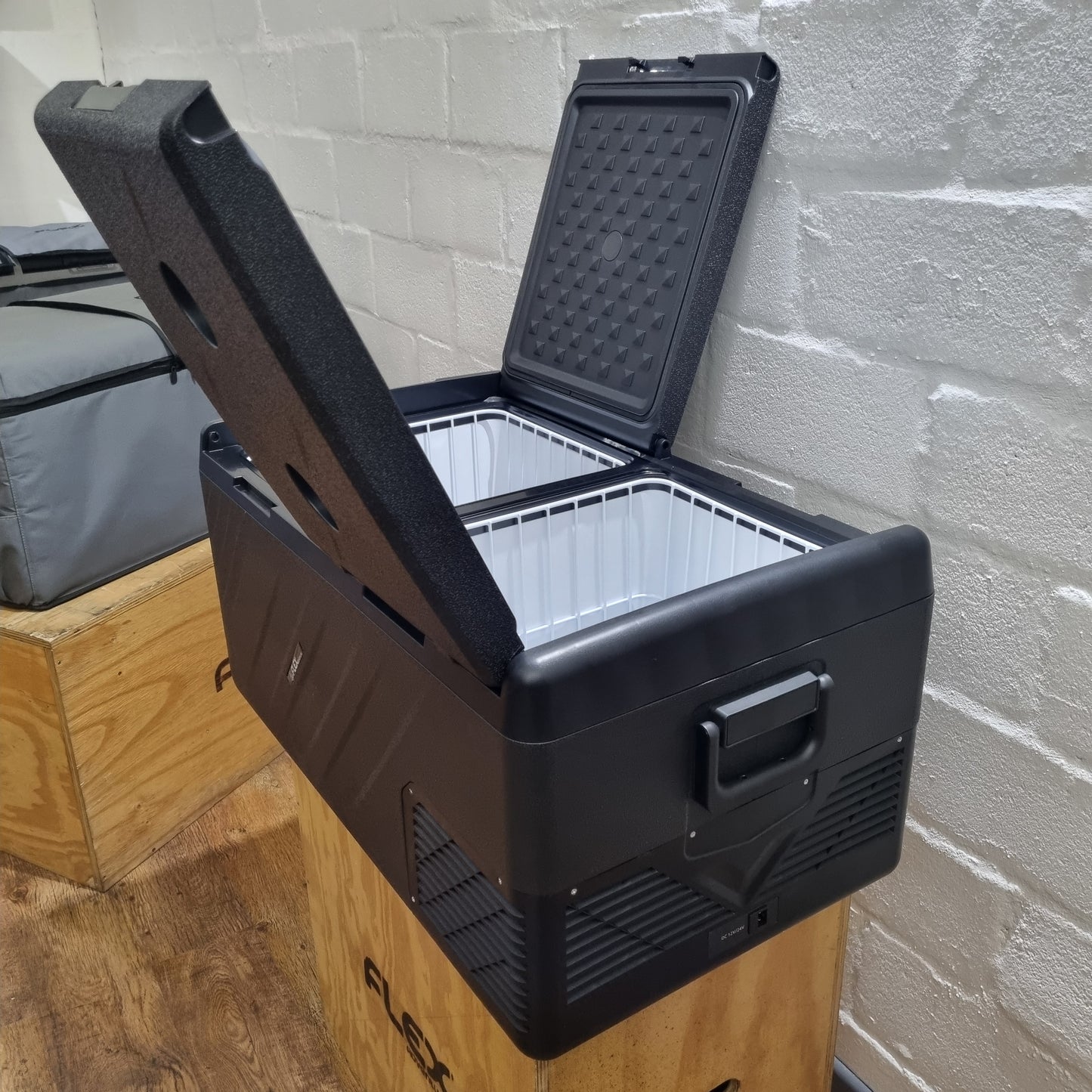 Flex K.I.D 95 Dual Zone – Ultimate Portable Fridge Freezer for Hassle-Free Adventures